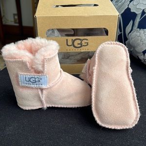 Baby girl Ugg boots pink
